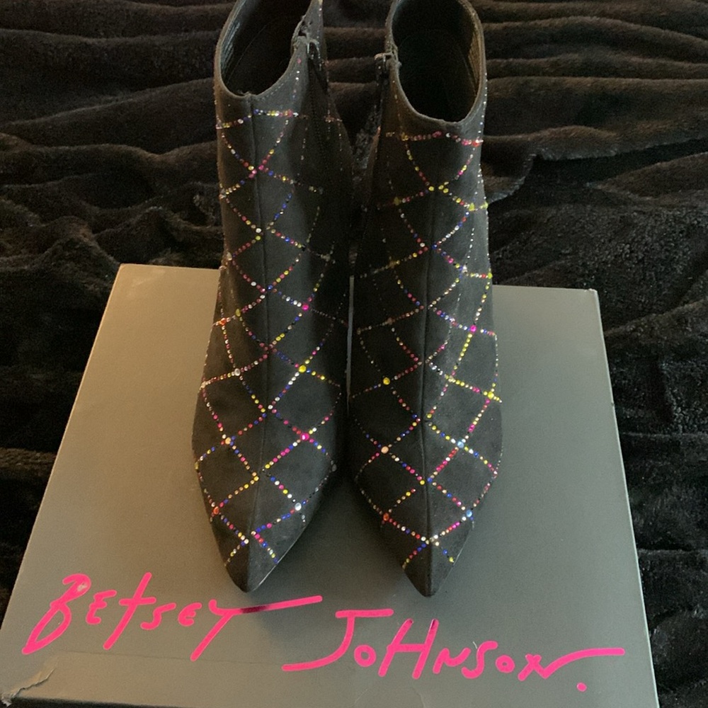 Betsey Johnson Kassie Colorful Rhinestone Black suede booties size 9M